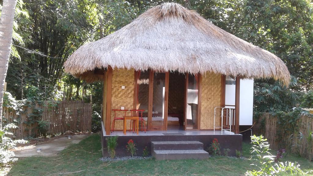 Airas' Garden Homestay Eco Bungalows Kuta  외부 사진